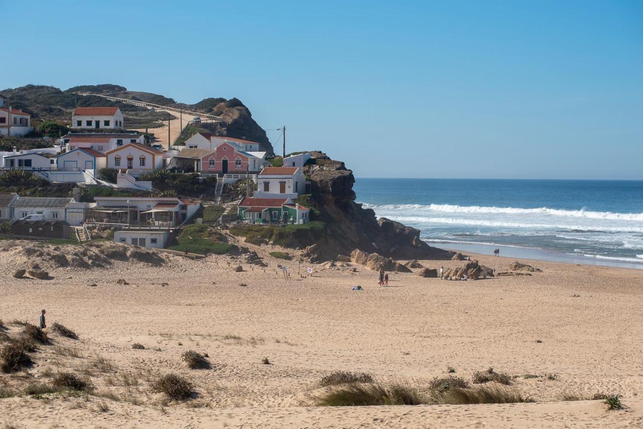Valley House Aljezur Old Town Exteriör bild